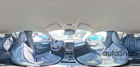 2020 Volvo Xc40 T4 Momentum z USA, uszkodzony, nr VIN YV4AC2HK0L2331213